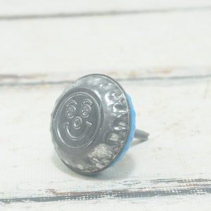 Vintage Tin Litho Noise Maker Shaker US Metal lächelnd glückliches Gesicht Silvester Feier Gastgeschenke USA Silvester Dekor Feier