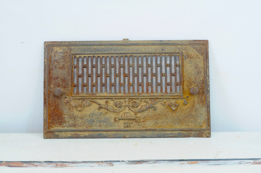 Antique . Cast Iron Salvage Grate Front Panel Insert Fireplace Salvage