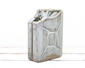 Kraftstoff 4368 ドイツ軍燃料缶 5L 物入れ ヴィンテージ Kraftstoff 4368 ドイツ軍燃料缶 5L 物入れ ヴィンテージ WWII