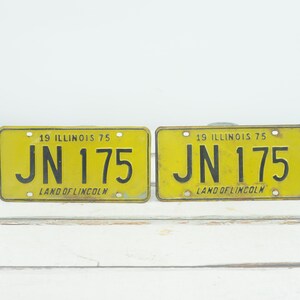 Vintage . Matching Pair Of Illinois 1975 Old License Plates #JN 175 F Cond