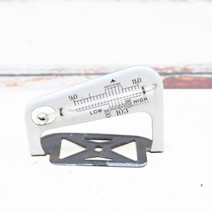Antique Porcelain Incubator Brooder Thermometer American Therm Company St Louis