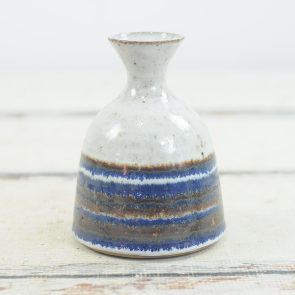 Vintage . 1973 Signed Modernist Beige and Blue Studio Art Pottery Weed Pot/Bud Vase/Oil Lamp #2 *