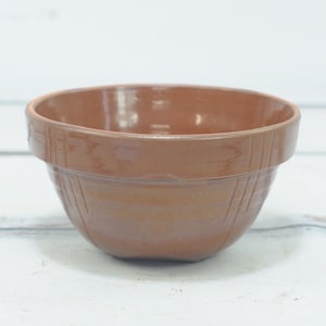Vintage . Stoneware Prep Bowl Mixing Bowl Vintage Glazed Brown Yellow Ware? Bowl 8"