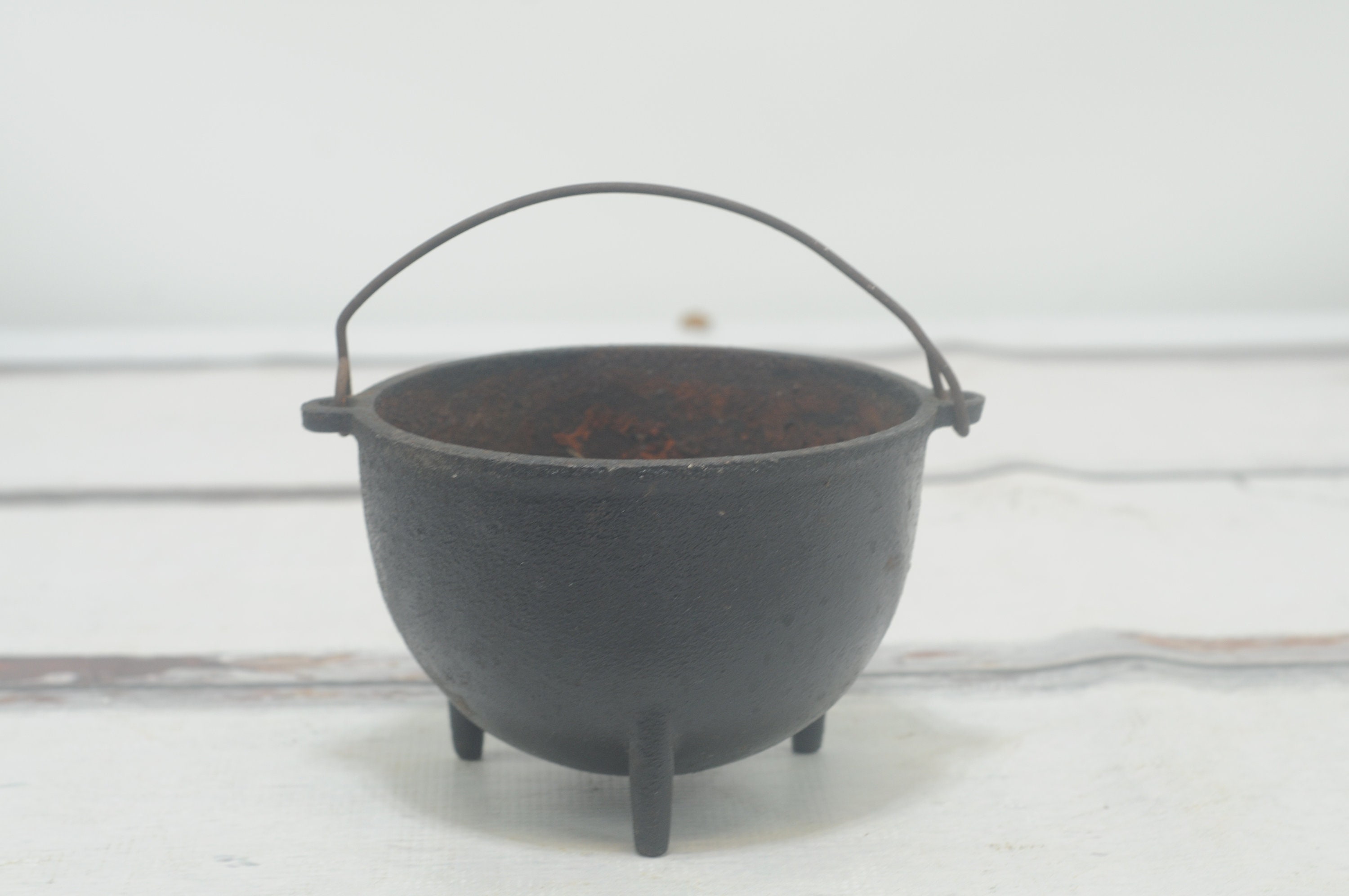 Vintage 1964 Blacksmithing Smelting Pot Cast Iron Smelting/Melting