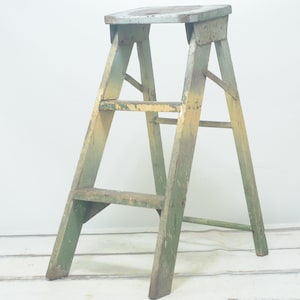 Vintage . Wood Ladder Stool Crakerjac Crackerjack Style Stool Ladder Rustic Primitive Decor