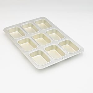 Vintage 1994 Wilton Petite Loaf Pan 9 Servings Mini Loaf Cake 2105-8466