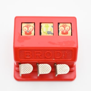 Vintage O. Schoenhut Inc Brodi Miniature Casino Slot Machine Game 2”