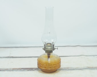 Antique . Vintage Amber Pattern Glass Oil Lamp Hurricane Globe VCG