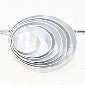 7 Vintage 1971 Wilton Round Stacking Cake Pans Layer 502-2103 9.25"--- 3.5"