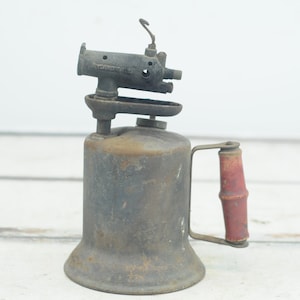 Vintage . Brass Blow Torch Wooden Handle Turner Mfg Co. Sycamore Illinois Blowtorch +