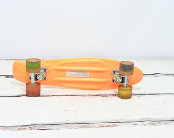 Skateboard Vintage Penny Australie, Planche Orange Vinyl, Roues Jaunes - Occasion
