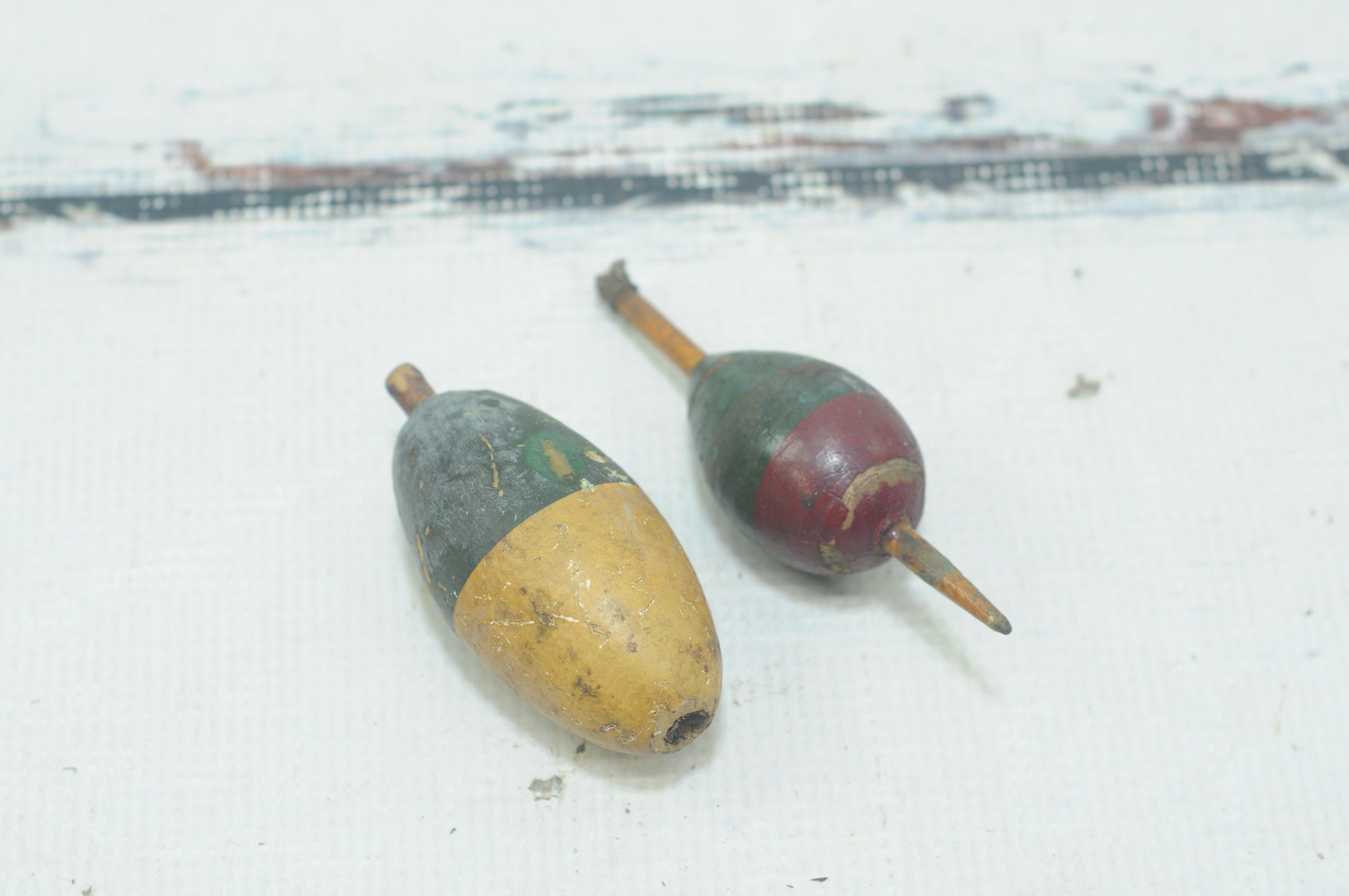 Antique/vintage Fishing Tackle Painted Wood Bobbers Floats Lures Antique  Fishing Collectible 