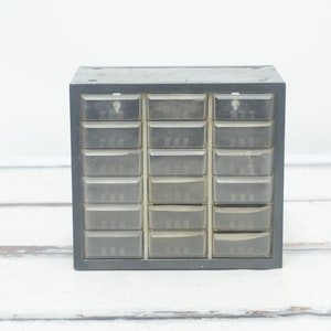 Vintage Akro-Mills 15 Drawer Metal Storage Cabinet Parts Nuts & Bolts  Organizer