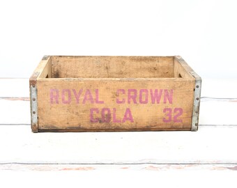 Vintage . 1975 Wood Diet Rite RC Cola Royal Crown Soda Pop Crate
