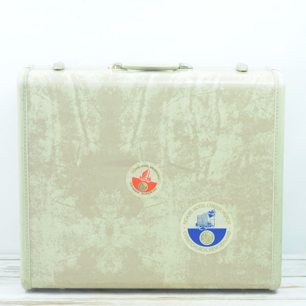 Vintage . Samsonite Silhouette Beige Suitcase Train Case Shipping Tags New Zealand