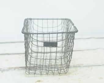 Vintage ./ Antique American Wire Form Co Wire Locker Basket Number 1946 Jersey City NJ