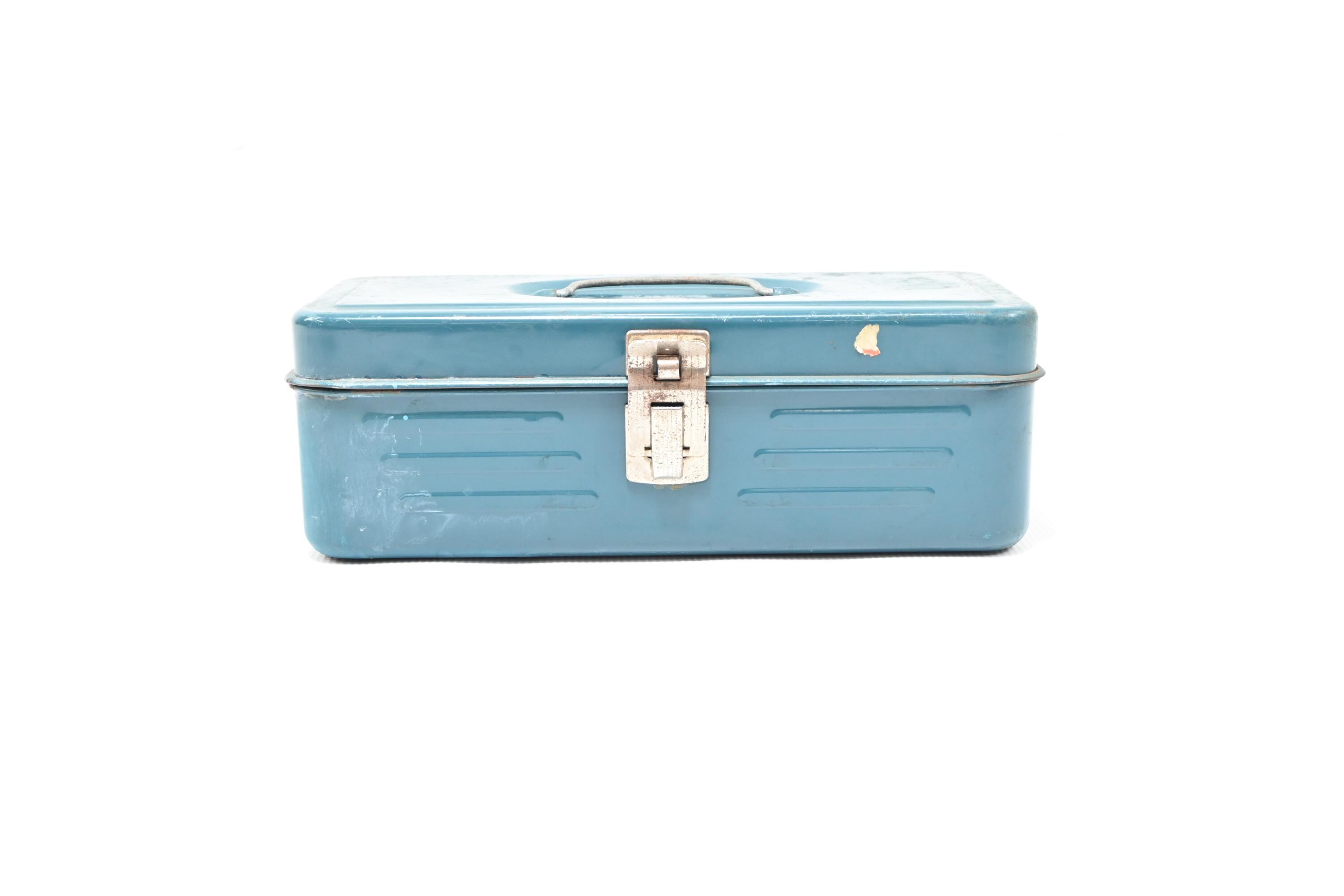 Vintage tackle box - Etsy 日本