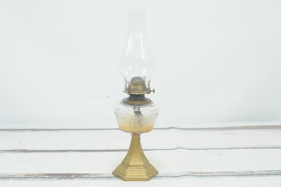 Queen anne no 1 oil deals lamp
