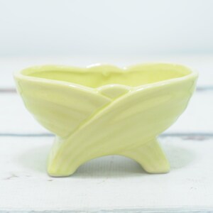 Vintage. MidCentury MCM Chartreuse, fioriera verde pallido, vaso di fiori, arredo da giardino MCM da collezione PageScrappers +