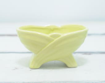 Vintage. MidCentury MCM Chartreuse Pale Green Planter Flower Pot Garden Decor MCM Collectible PageScrappers +