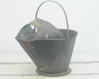 Vintage . Wheeling? Fireplace Coal Ash Galvanized Zinc Bucket Regal Ware Clam Shell Handle