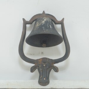 Cast Iron Cow Bell 9H