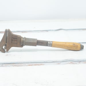 Antiguo . Llave inglesa Bemis & Call de acero de 16,5 pulgadas, mango de madera de doble mandíbula ajustable, coleccionable