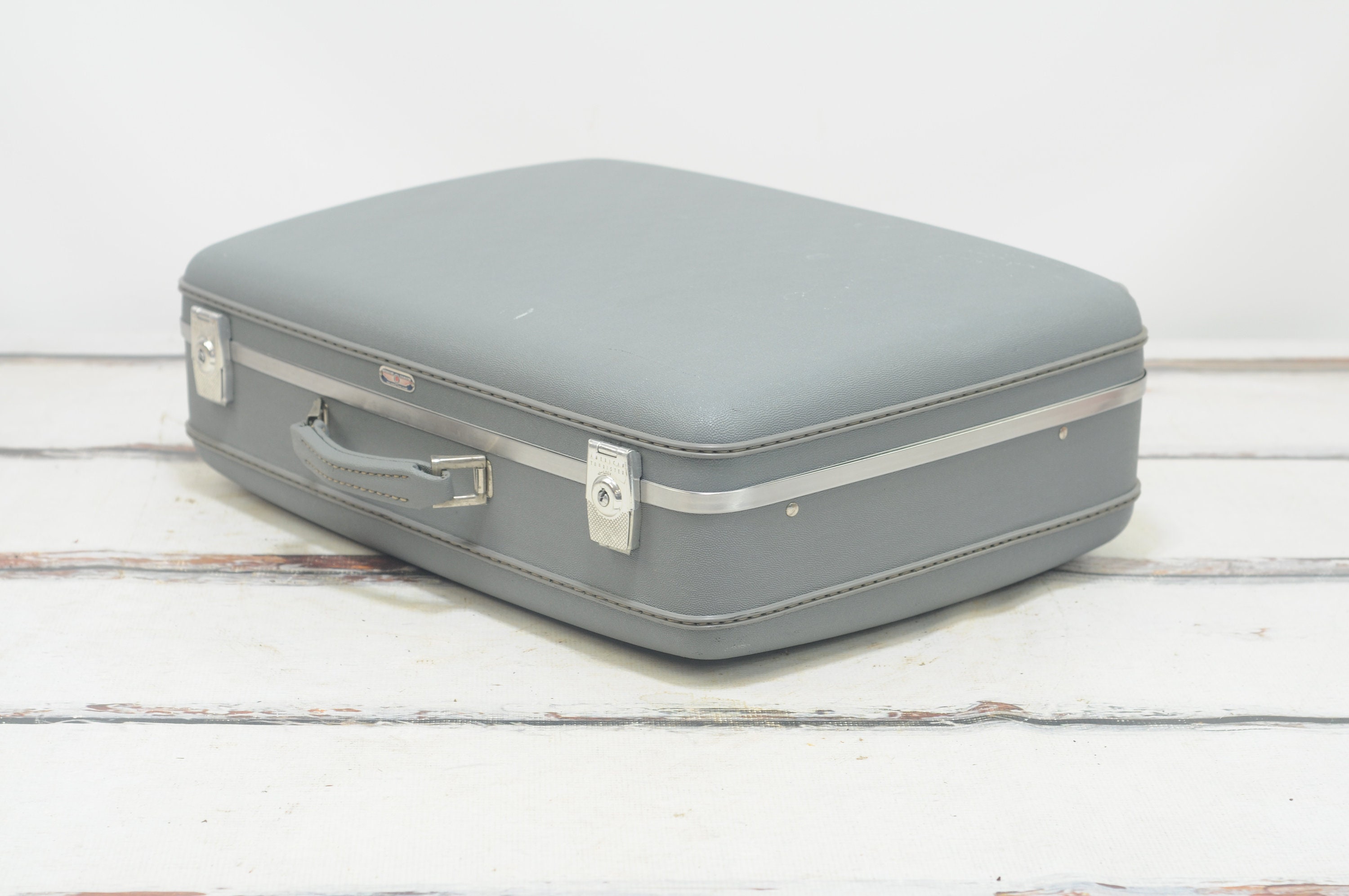 Vintage American Tourister Large Size Suitcase Luggage Medium Gray