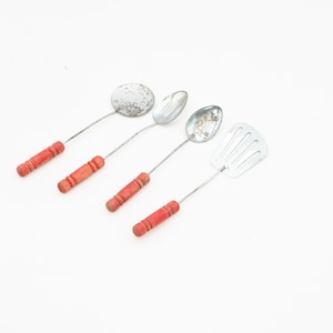 Vintage Set of 4 Kids Childs Metal Toy Kitchen Cooking Utensils Red Wood Handles