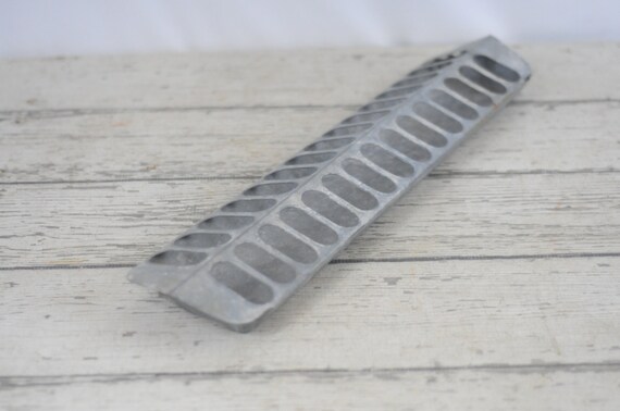 Vintage Chicken Feeder Primitive Galvanized Metal Farm Trough Etsy