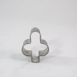 Antique . Tin Club, Clover, Shamrock Shaped Cookie Cutter Primitive Rustic #2