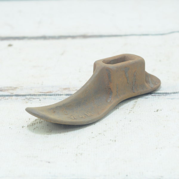 Old Cobbler Shoe Maker, Cast Iron Shoe Mold For A Repair Stand Shoe Form #3