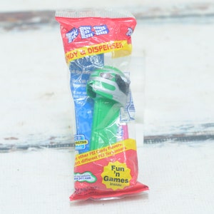 Vintage . NOS Collectible Green Nascar Pez Candy Dispenser Green and Gray Nascar Collectible
