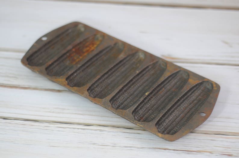 Vintage . Cast Iron 7 Ears Corn Cob Corn Bread Cornbread Pan Etsy