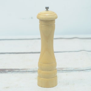 Vintage Solid Wood Olde Thompsons Imperial Pepper Grinder Natural Wood 10.5&quot;H