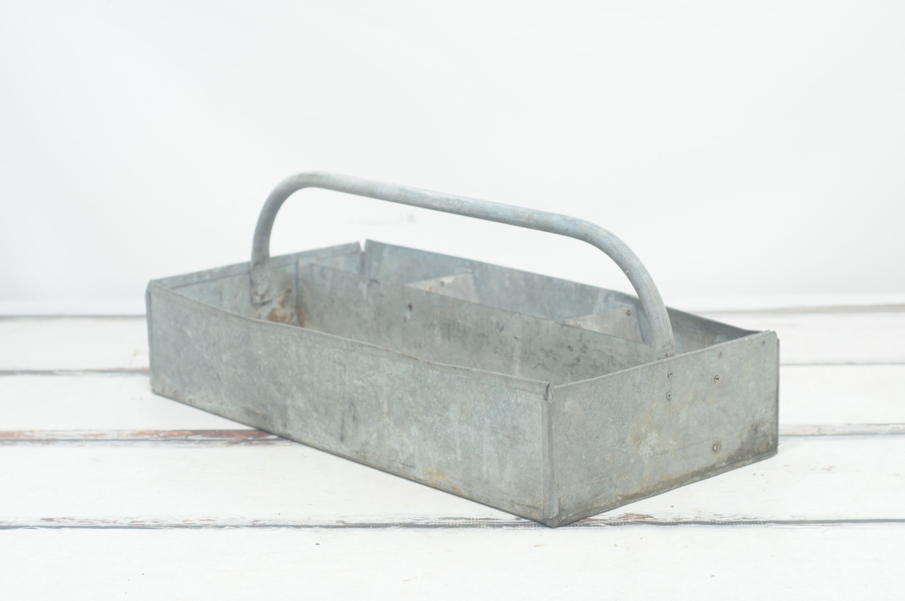 Zinco. Strumento zincato Tote Steel Handle Scatola degli attrezzi zincata Maniglia oscillante del vassoio diviso