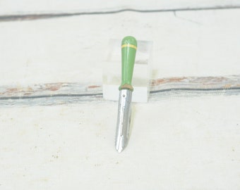 Vintage . A & J Apple Grapefruit Corer Green and Yellow Wood Handle Green Paint Kitchen Tool Kitchen Gadget +