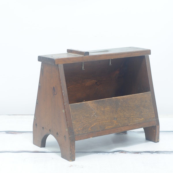Vintage . Antique Primitive Handmade Wood Shoe Shine Box Wood Box Stand