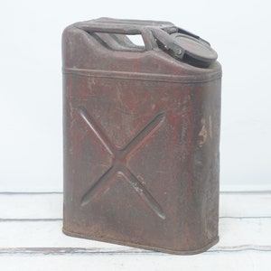 米軍放出ジェリ缶 楽天市場】実物放出品 US GAS CAN【US ガスカン】ミリタリー