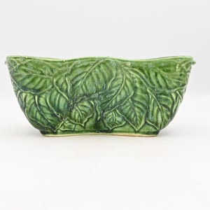 Vintage Hull Pottery F8 Imperial Green Leaf Texture Window Box Planter Pot
