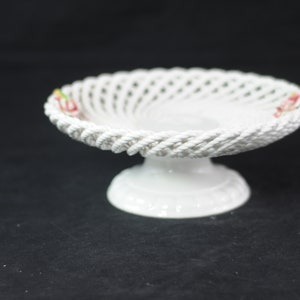 Porcelain . Spain Capodimonte Hand Painted Porcelain Braided Raised Bowl