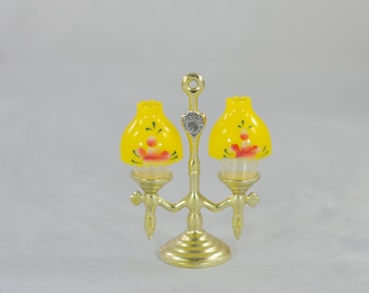 Vintage . Salt And Pepper Hurricane Lamp Florida Souvenir Goldtone Metal Stand