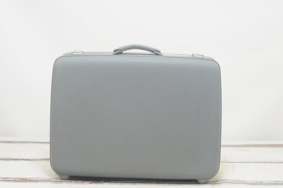 Vintage American Tourister Large Size Suitcase Lu… - image 6