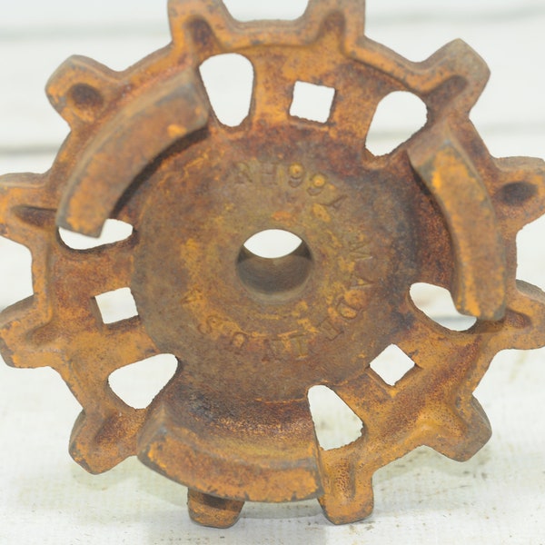 Vintage Industrial . Iron Wheel Gear Industrial Salvage Fabulous 5.75" Farm Tractor Gear Industrial Art Urban Art