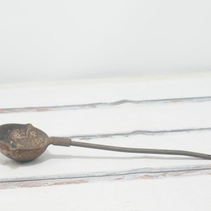 Vintage/Antique Cast Iron Ladle Dipper Smelting Blacksmith 18.5&quot; Long
