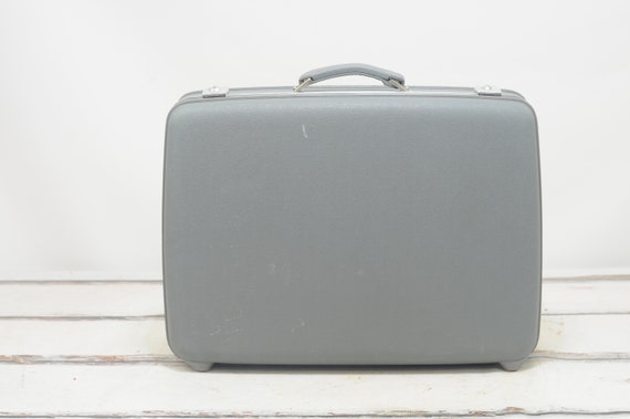 Vintage American Tourister Large Size Suitcase Lu… - image 7