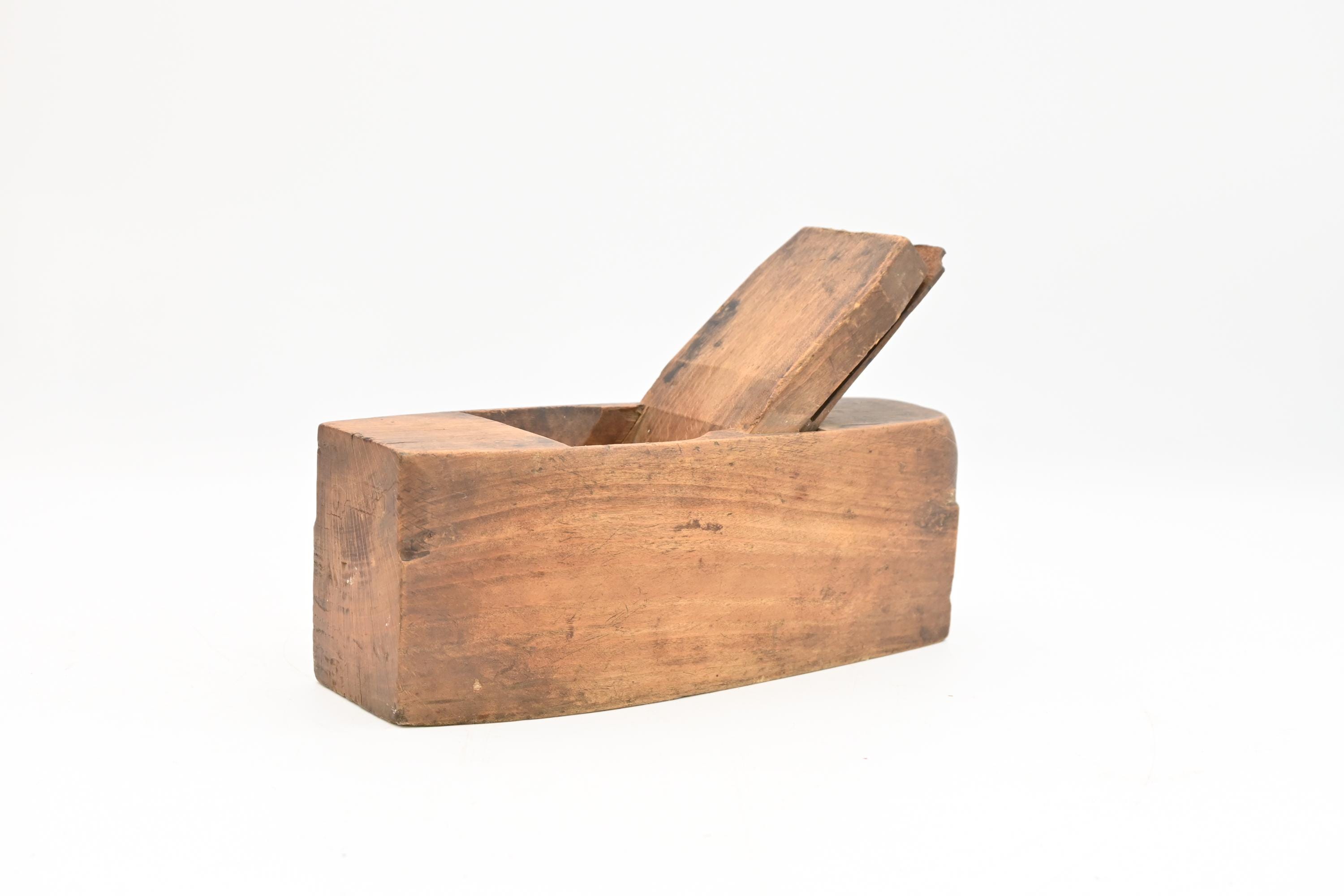 Antique 8