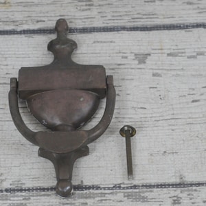 Vintage . Traditional Brass Door Knocker