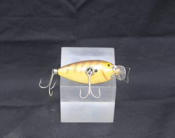 Vintage True Temper Shad Vintage Metal Lip Wood Fishing Lure Gold