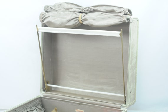 Vintage . Samsonite Silhouette Beige Suitcase Tra… - image 10